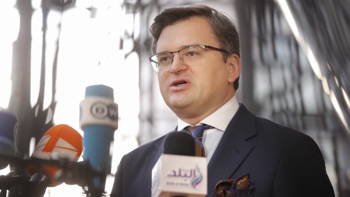 Κουλέμπα: Οι επόμενες κυρώσεις της ΕΕ πρέπει να περιλαμβάνει εμπάργκο στο ρωσικό πετρέλαιο