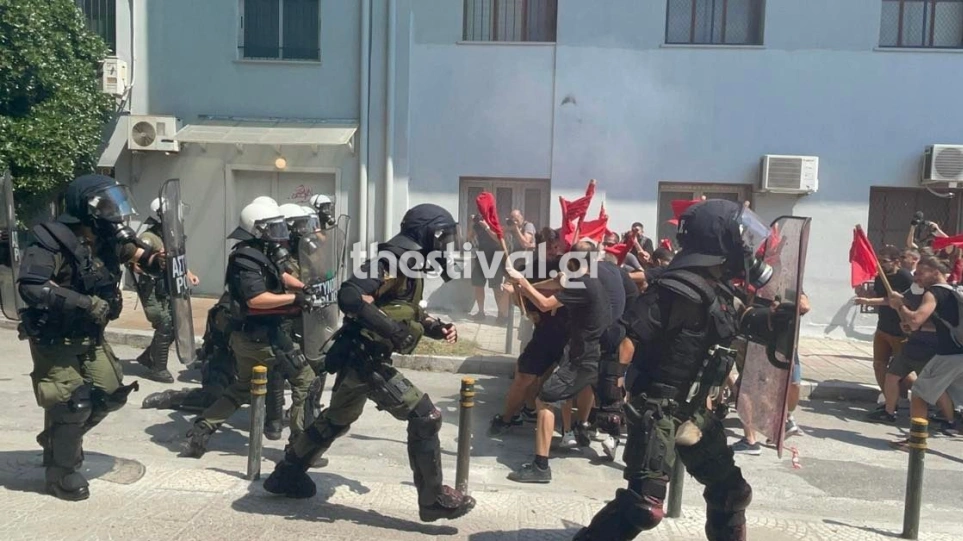 ΑΠΘ: Επεισόδια εντός του Πανεπιστημιακού Ιδρύματος – Τουλάχιστον τέσσερις προσαγωγές (βίντεο)