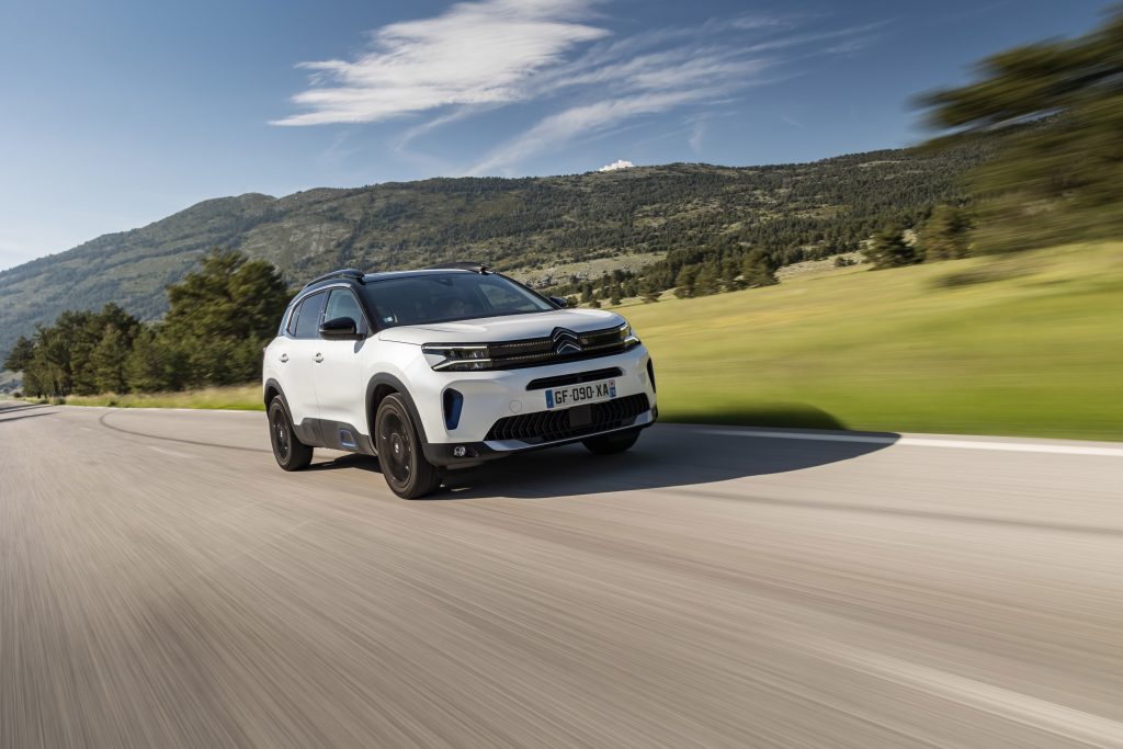 Νέο SUV CITROËN C5 AIRCROSS: Με νέα εμφάνιση και ξεχωριστό στυλ ορίζει εκ νέου την απόλυτη άνεση!