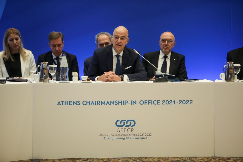 «Η Ελλάδα δεν πρόκειται να τροφοδοτήσει με δηλώσεις την ένταση με την Τουρκία» τονίζει ο Δένδιας