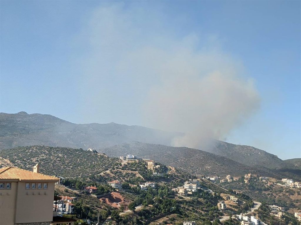 Φωτιά Πεντέλη: Πρόβλημα με την υδροδότηση στην Ανθούσα από σπατάλη νερού!