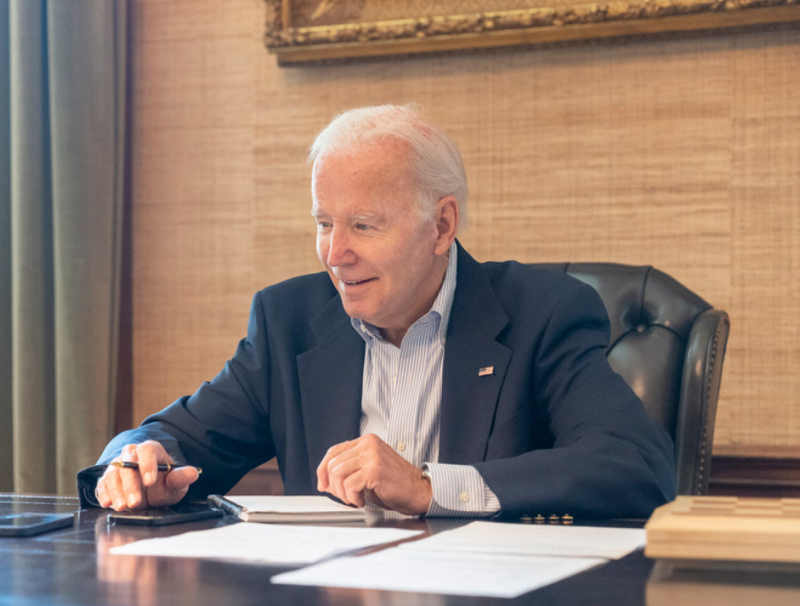 Τζο Μπάιντεν: «Πάντα απασχολημένος» δηλώνει μετά τον κορωναϊό