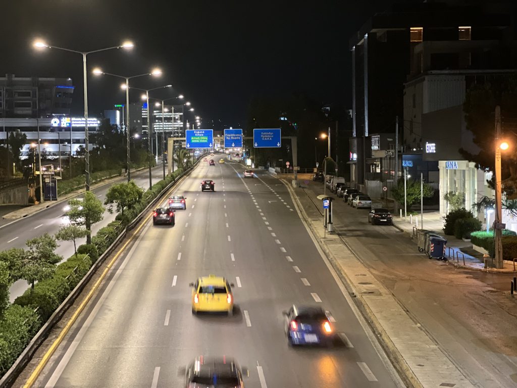 Ολοκληρώθηκε η τοποθέτηση νέων φωτιστικών Led στη Λεωφόρο Κηφισίας από την Περιφέρεια Αττικής