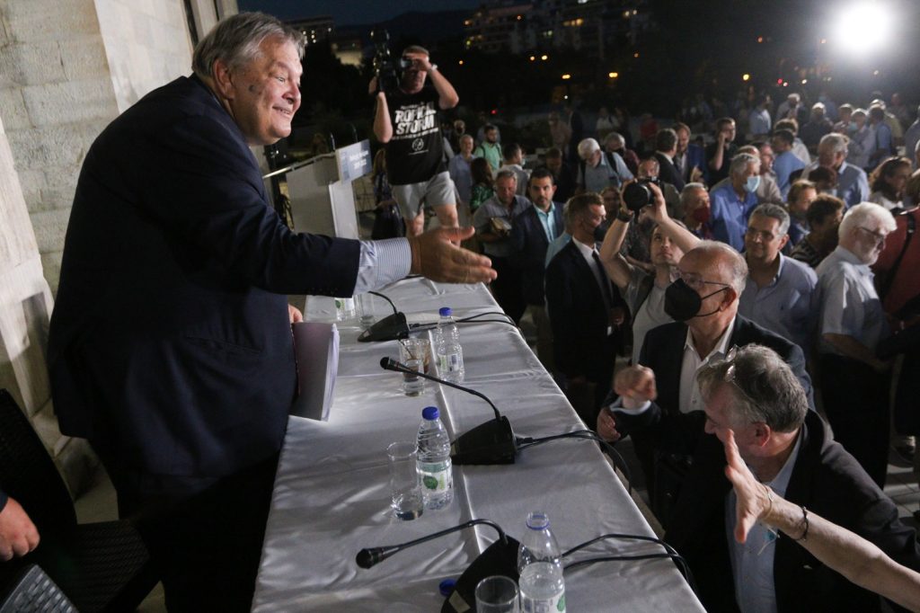 Το αποκαλυπτικό βιβλίο του Βενιζέλου για τις τρεις φορές Grexit