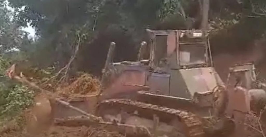 Στη μάχη με τις φλόγες σε Δαδιά και Μυτιλήνη οι Ένοπλες Δυνάμεις