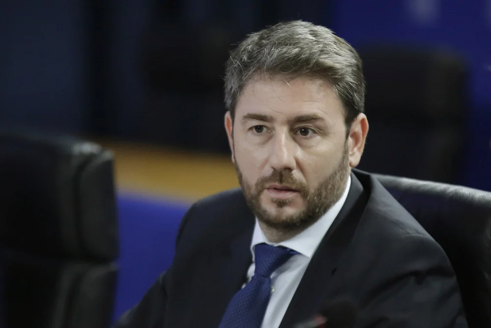 Εξεταστική ζήτησε ο Ανδρουλάκης για την παρακολούθηση του τηλεφώνου του