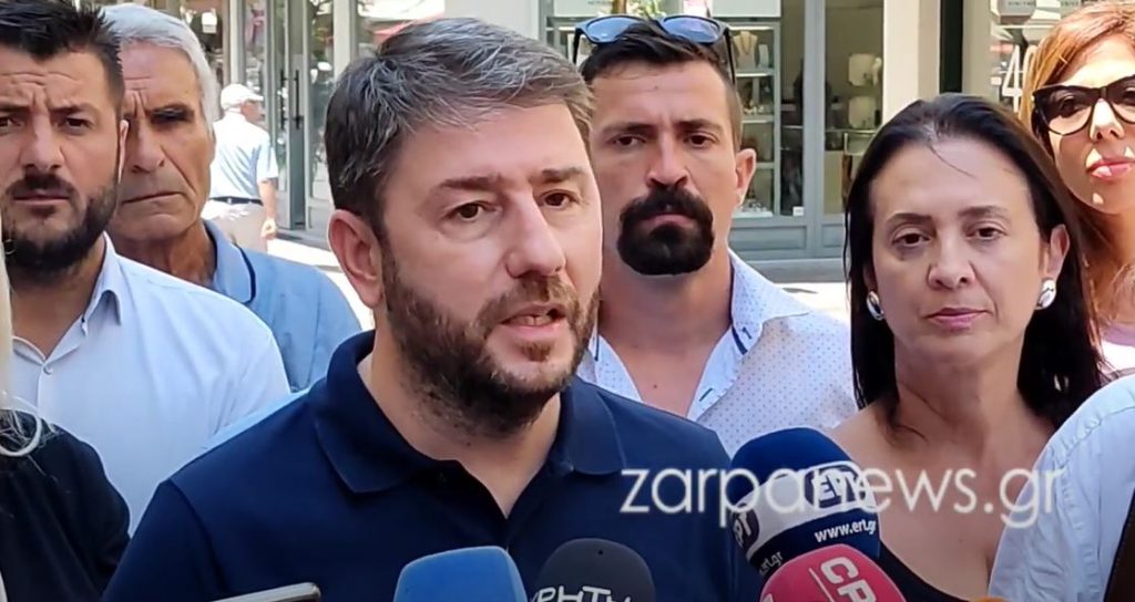 Περιοδεία Ανδρουλάκη στα Χανιά – Συνομιλίες με πολίτες και εμπόρους