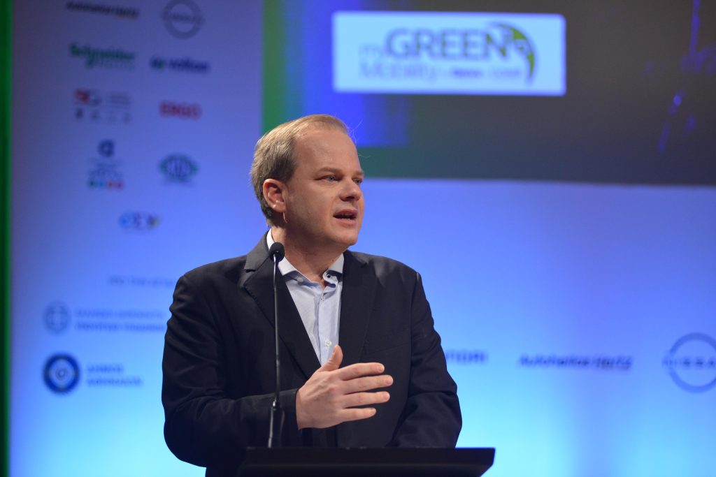 Κώστας Καραμανλής: Επιτακτική ανάγκη να επεκτείνουμε τις δυνατότητες του δικτύου ηλεκτροκίνησης