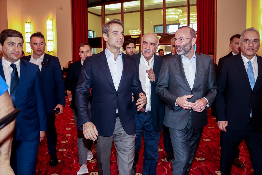 Μητσοτάκης στη συνάντηση του ΕΛΚ: Μπαίνουμε στον εκλογικό κύκλο από θέση ισχύος