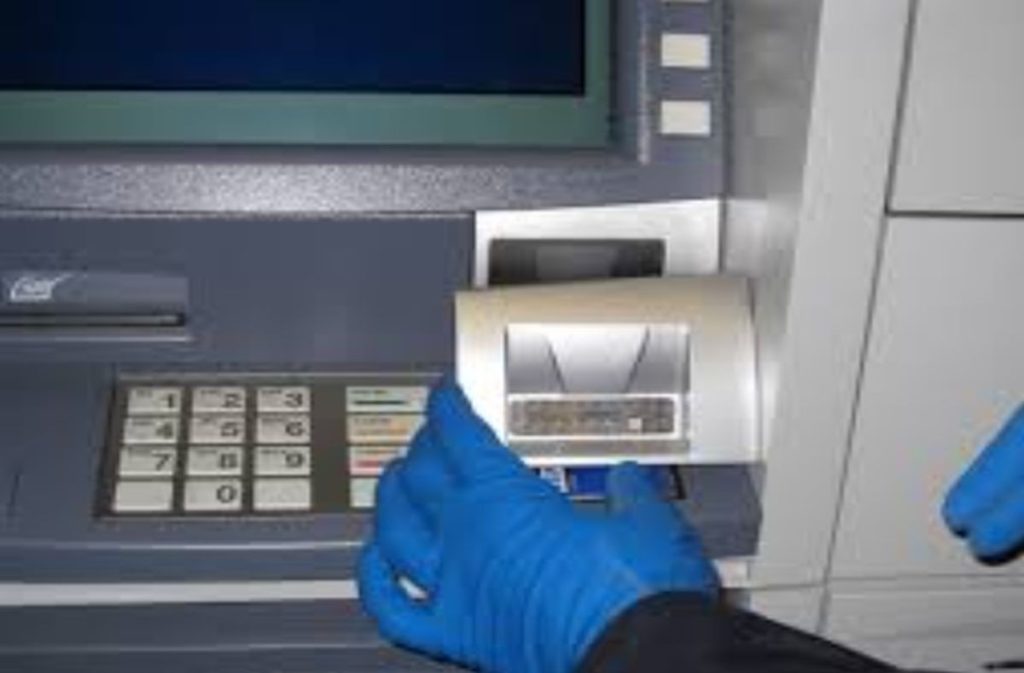Βούλγαροι παγίδευσαν ΑΤΜ στη Θεσσαλονίκη – Πάνω από 650.000 ευρώ θα ήταν η λεία τους