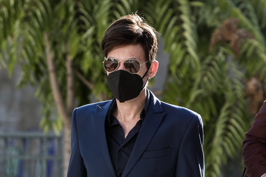 Αρνήθηκε τις κατηγορίες για σκηνοθετημένες επιθέσεις ο Φουρθιώτης – Μίλησε για συμφωνία καναλάρχη με κόμμα