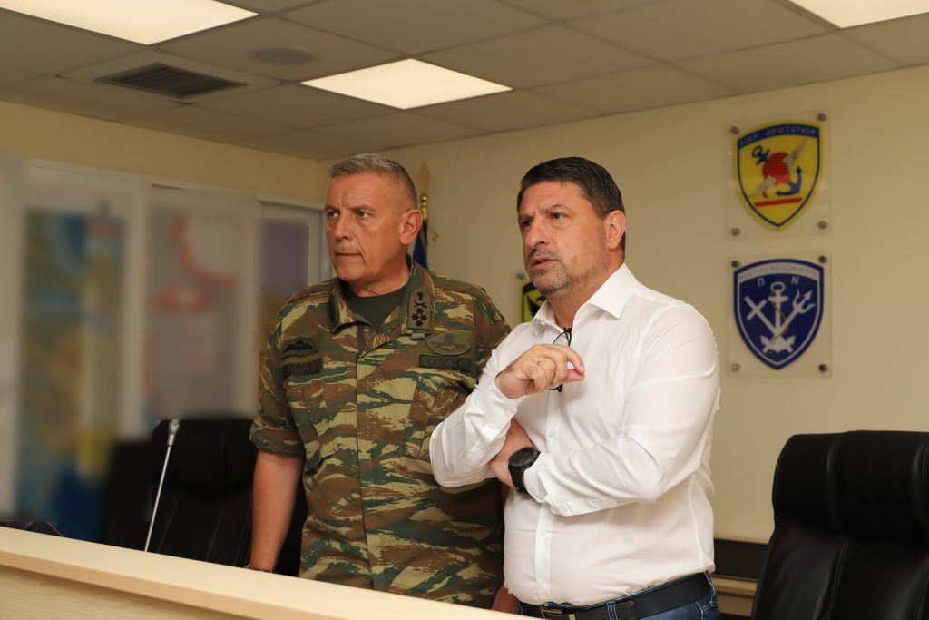 «Αδιαπραγμάτευτη η αμυντική θωράκιση των νησιών» ξεκαθαρίζει ο Χαρδαλιάς