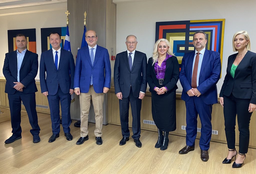 Κ. Χατζηδάκης: Η Κύπρος θα εφαρμόσει το Ελληνικό μοντέλο της Ψηφιακής Κάρτας Εργασίας