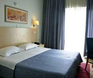 Ιδιοκτήτης ξενοδοχείου στη Χαλκιδική: «Τους κατέγραφα για προσωπική χρήση» απαντά για τις κάμερες στα δωμάτια