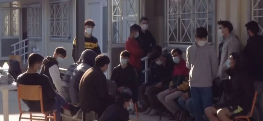 Έβρος: Σε ΚΥΤ της Ορεστιάδας οι 28 από τους 92 μετανάστες που βρέθηκαν γυμνοί