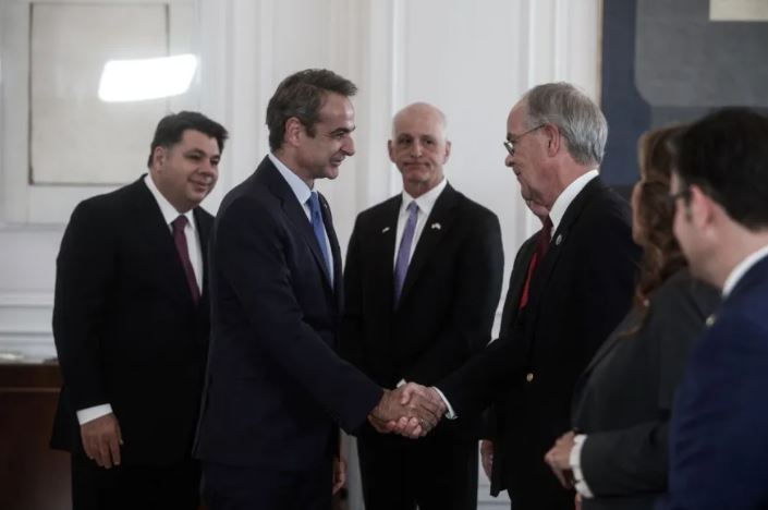 Σύσκεψη Μητσοτάκη με Αμερικανούς βουλευτές: Απαράδεκτη η αμφισβήτηση της κυριαρχίας μας από την Τουρκία
