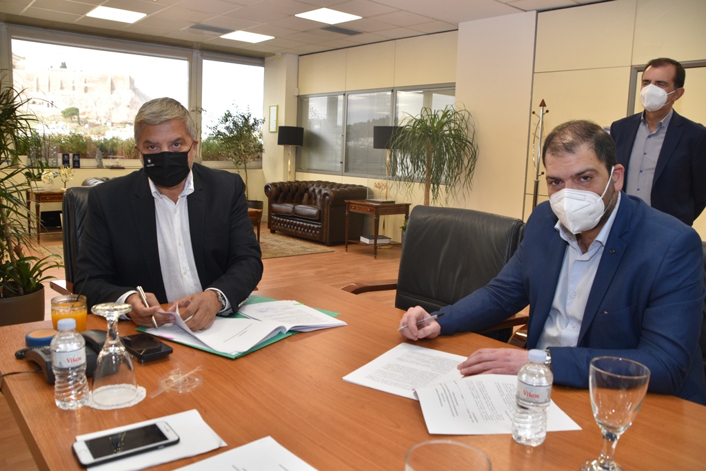 Οδικά έργα και παρεμβάσεις για ΑΜΕΑ στον Κορυδαλλό από την Περιφέρεια Αττικής