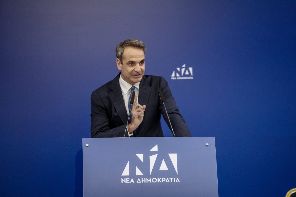 Μητσοτάκης στην Πολιτική Επιτροπή της ΝΔ: Κάποια κέντρα θέλουν πιεζόμενο πρωθυπουργό και αγκυλωμένη κυβέρνηση… Δε «μασάμε»! – Τα ηχηρά μηνύματα για τις εκλογές του 2023