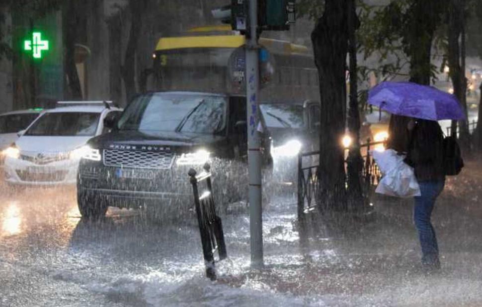 Κακοκαιρία Eva: Νέο έκτακτο δελτίο επιδείνωσης καιρού – Ποιες περιοχές επηρεάζουν τα φαινόμενα