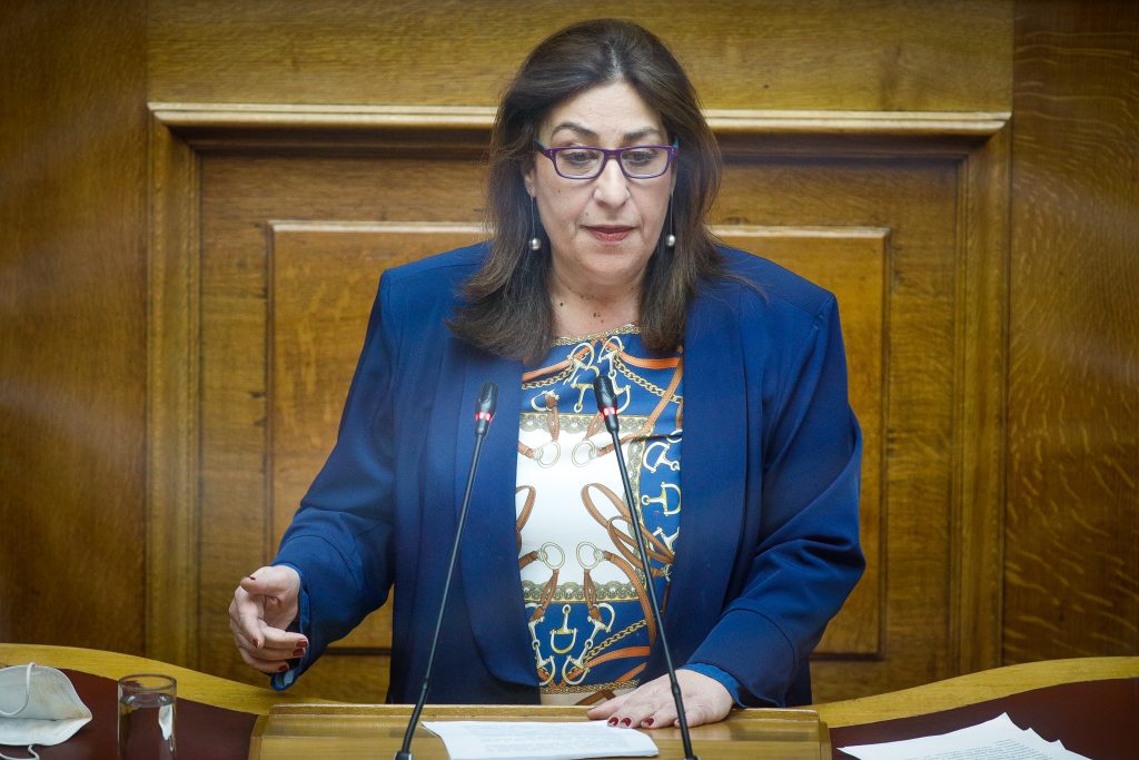 Τόνια Αντωνίου στην «Political»: Τα σενάρια συνωμοσίας είναι επικίνδυνα για κυβέρνηση και χώρα