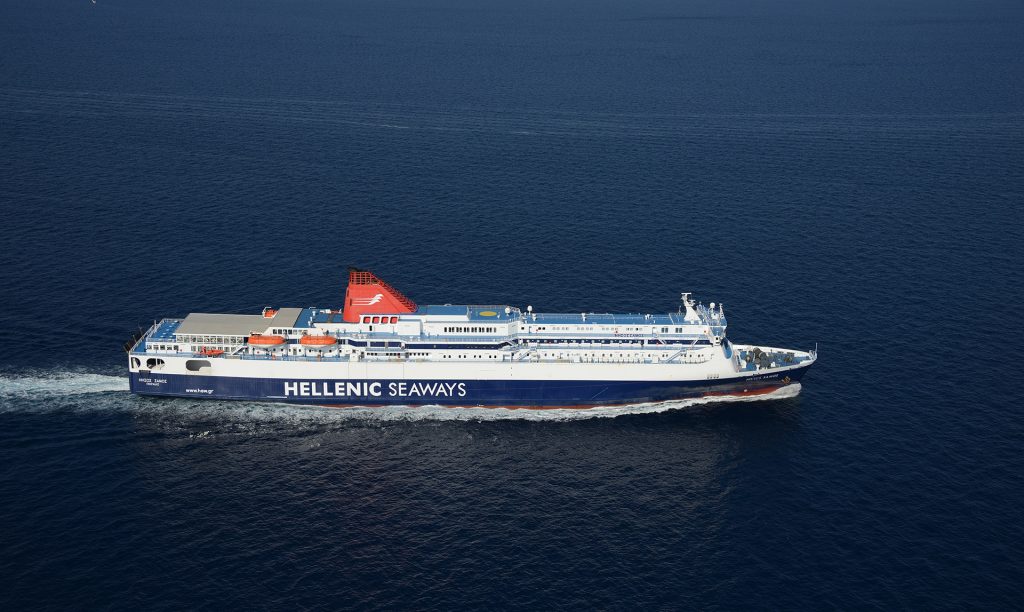 Χίος: Κρατούμενος φυλακών έπεσε στη θάλασσα από το πλοίο που τον μετέφεραν – Έρευνα για τον εντοπισμό του από το Λιμενικό