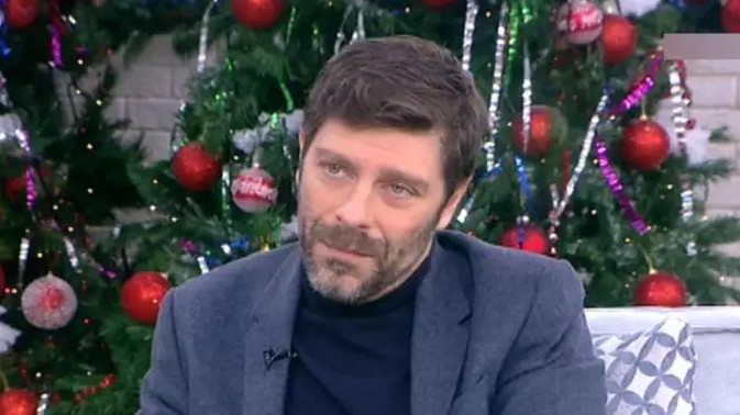 Αποκάλυψη Γιατρομανωλάκη: Πώς αντέδρασε ο πρωθυπουργός όταν του είπε ότι είναι gay