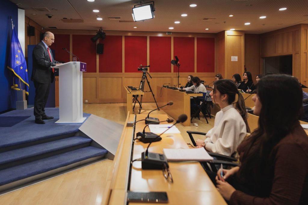 Ένα ξεχωριστό… εικονικό briefing του Γιάννη Οικονόμου (ΦΩΤΟ)