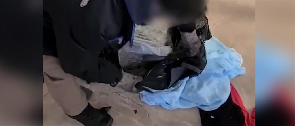 «Τσίμπησαν» κύκλωμα που μετέφερε ναρκωτικά με ταξί και βανάκι… οπωροκηπευτικών