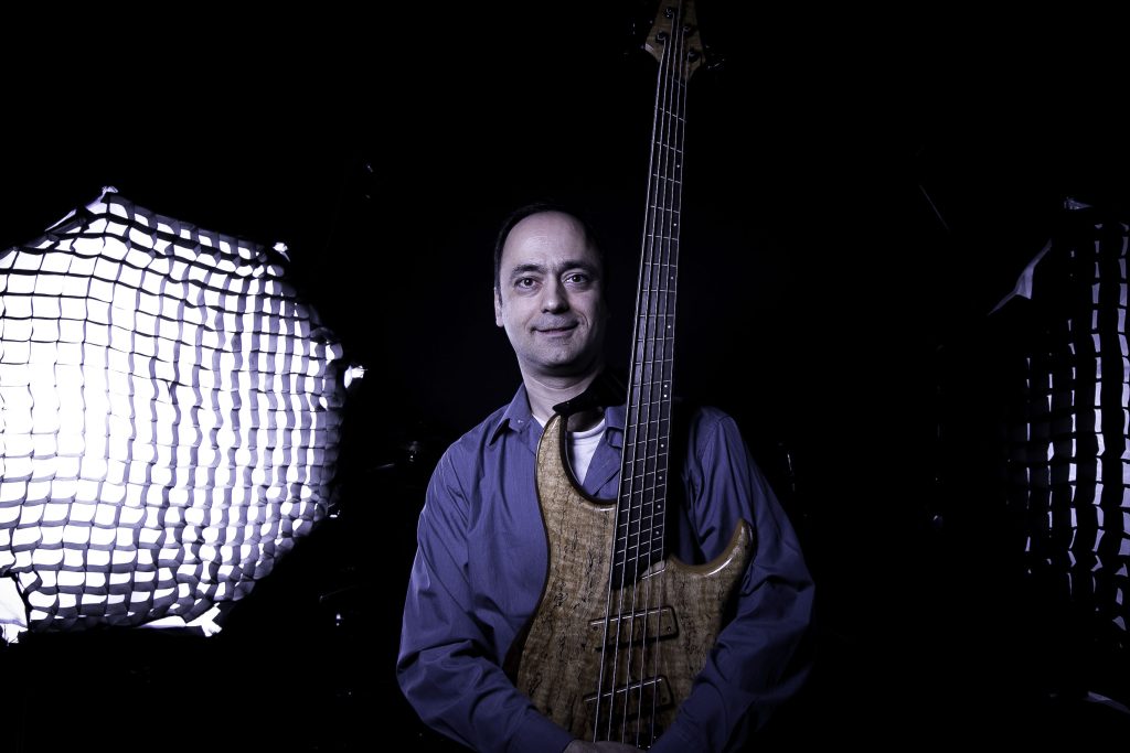 Ο Ed Far στο Γυάλινο Μουσικό Θέατρο Upstage, Παρασκευή 3 Φεβρουαρίου στις 22:30