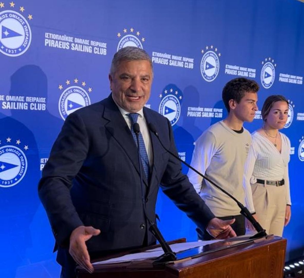 Στην βράβευση των κορυφαίων αθλητών του Ιστιοπλοϊκού Ομίλου Πειραιώς ο Πατούλης