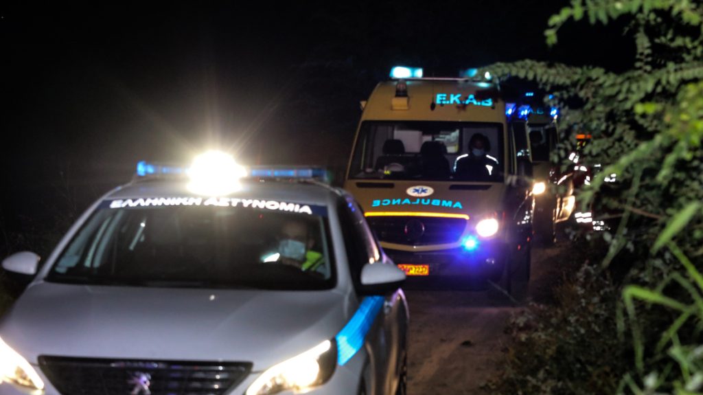 Ρέθυμνο: Αστυνομικός πυροβόλησε νεαρό που τον μαχαίρωσε μέσα σε μπαρ