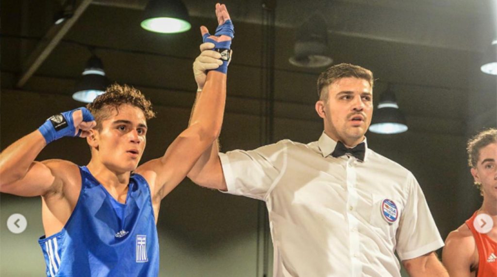 Το τελευταίο «αντίο» στον 16χρονο πυγμάχο Βασίλη Τόπαλο