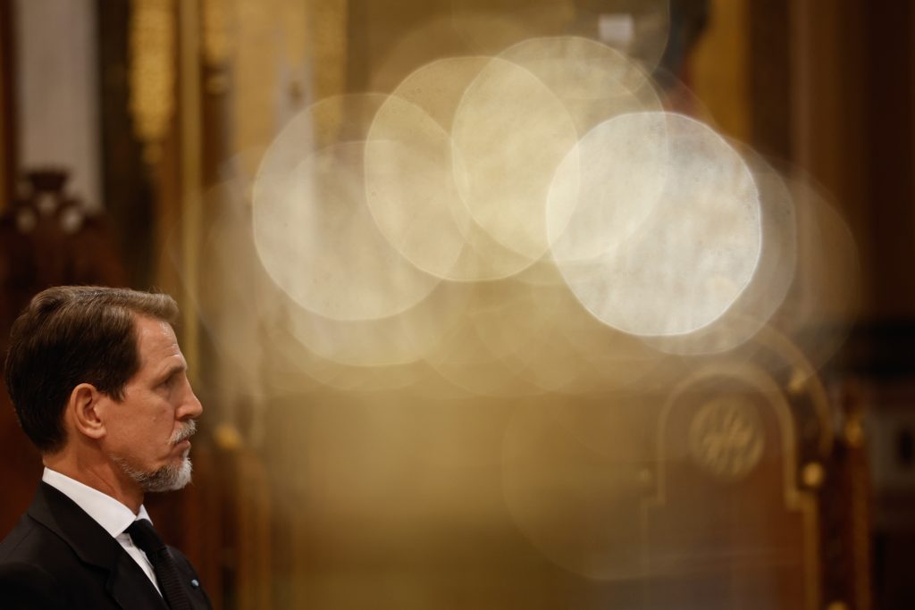 Μόνιμα στην Ελλάδα σκέφτεται να εγκατασταθεί ο πρωτότοκος του Κωνσταντίνου Παύλος