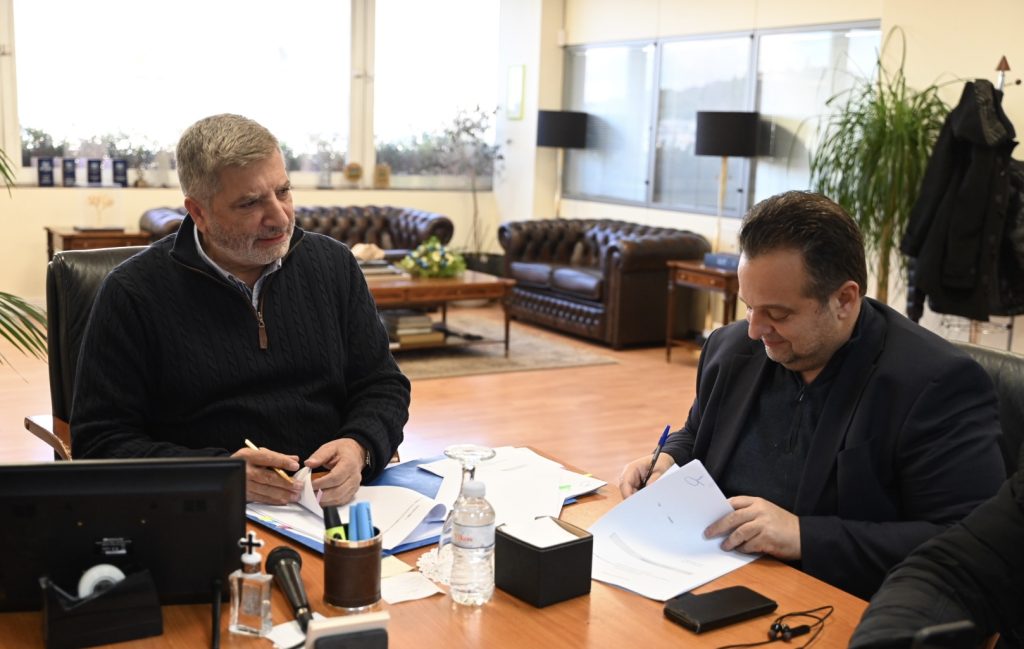 Με χρηματοδότηση της Περιφέρειας Αττικής αποκατάσταση αστικού τοπίου και υπαίθριων μνημείων στην Ηλιούπολη