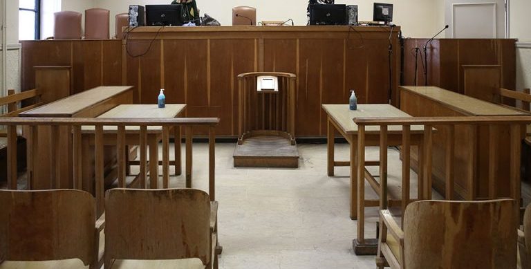 Ισόβια και 21 χρόνια κάθειρξη στον 60χρονο που βίαζε και σκότωσε τη μητέρα του στη Θεσσαλονίκη