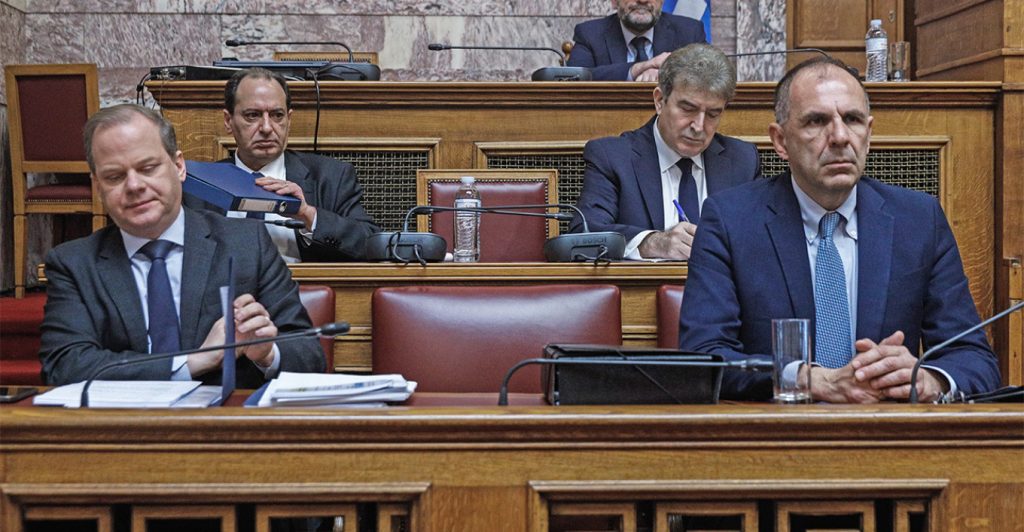 Καραμανλής για τραγωδία στα Τέμπη: Υπήρχαν πρωτόκολλα και δικλείδες ασφαλείας αλλά δεν ακολουθήθηκαν