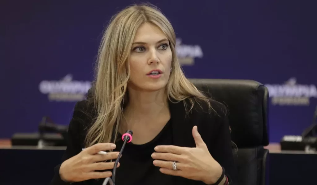 Ελεύθερη με βραχιολάκι η Εύα Καϊλή