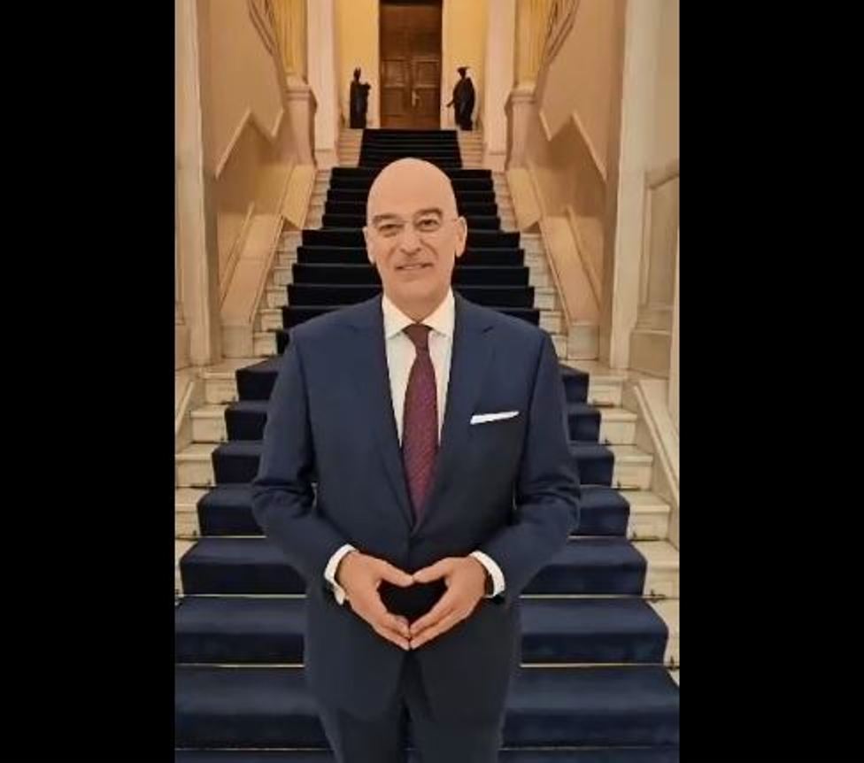 Οι ευχές του Νίκου Δένδια (ΒΙΝΤΕΟ)