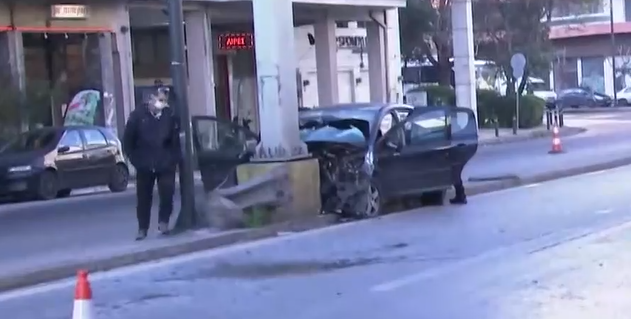 Σοβαρό τροχαίο στη Μεσογείων