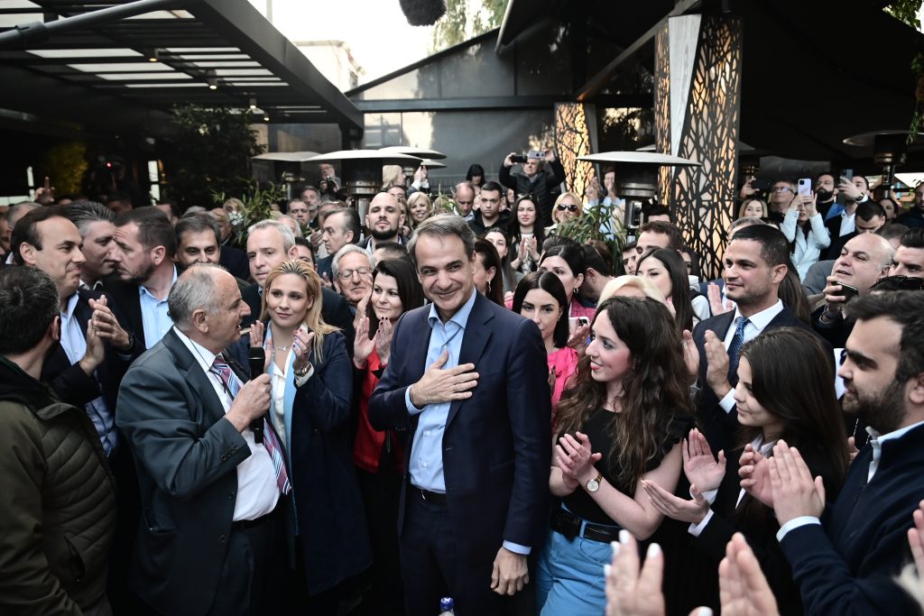 Νέα δημοσκόπηση! Στο 5% επιστρέφει η διαφορά της ΝΔ από τον ΣΥΡΙΖΑ