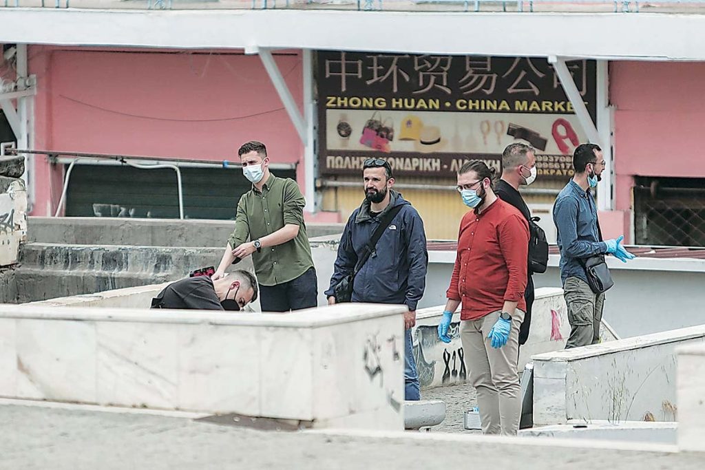 Ταυτοποιήθηκε η γυναίκα που βρέθηκε άγρια δολοφονημένη στη Βαρβάκειο – Στα ίχνη του δράστη οι αστυνομικοί εξετάζουν τις κάμερες στην περιοχή