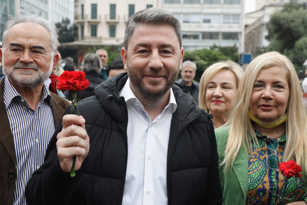 Ποιοι πολιτικοί κατέβηκαν στα συλλαλητήρια της Πρωτομαγιάς (ΦΩΤΟ)