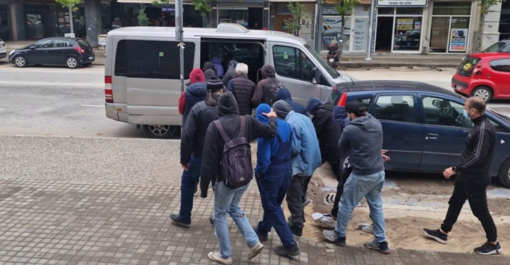 Στη φυλακή 9 από τους 10 κατηγορούμενους για το κύκλωμα με τα 105 κιλά κοκαΐνης