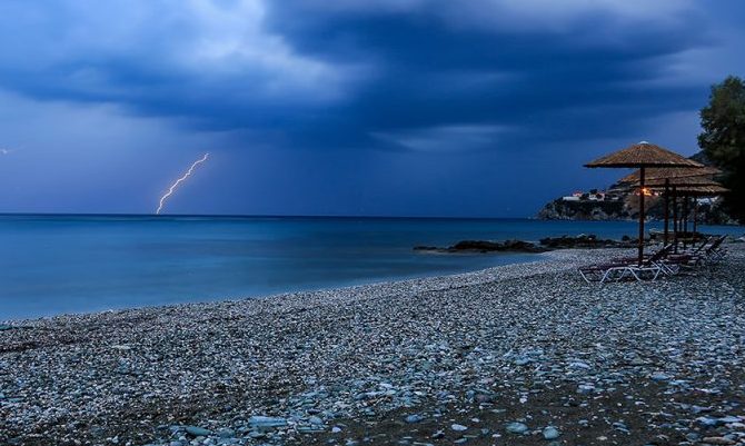 Έρχεται πτώση της θερμοκρασίας και βροχές στο τέλος της εβδομάδας