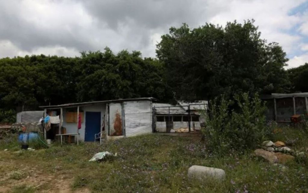 Καβάλα – Σύζυγος νεκρής κτηνοτρόφου: «Μέρα-νύχτα κλαίω, όποιος την σκότωσε να ‘ρθει να μου το πει»