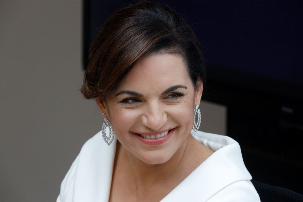 Η Όλγα Κεφαλογιάννη συγκάλεσε σύσκεψη για τις πυρκαγιές στη Ρόδο