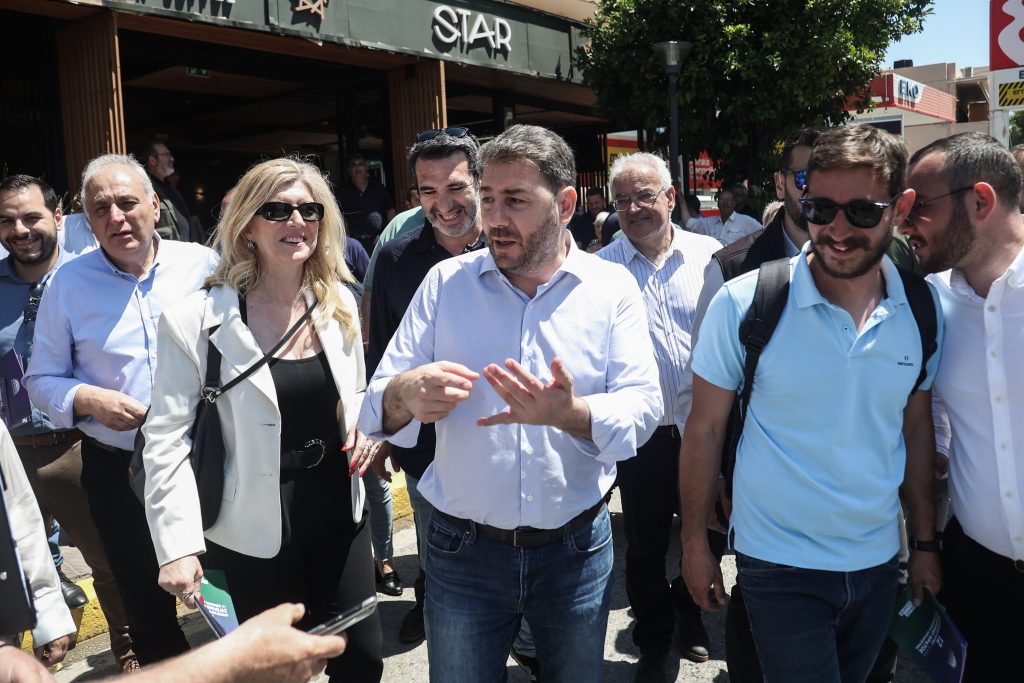 Για «επικίνδυνους τυχοδιωκτισμούς Μητσοτάκη-Τσίπρα στα εθνικά θέματα» μιλά ο Ανδρουλάκης