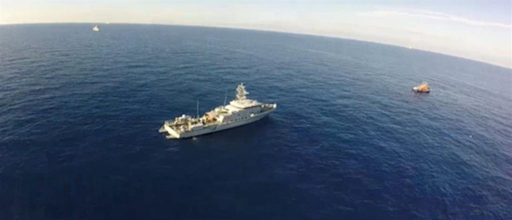 Με ελάχιστες ελπίδες συνεχίζονται οι έρευνες για ναυαγούς στην Πύλο