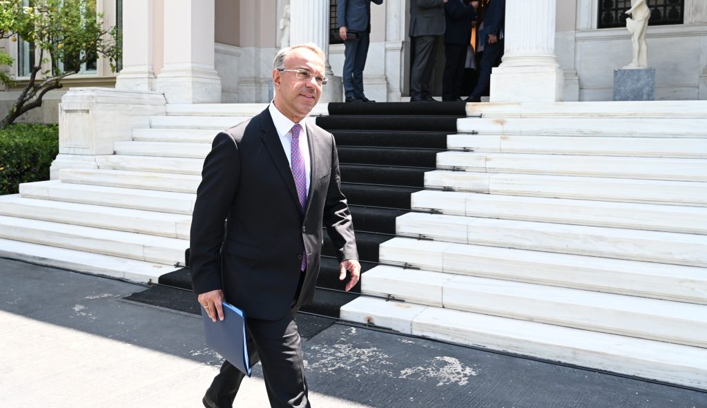 Σταϊκούρας στον Economist: «Αναβαθμίζουμε και ενισχύουμε την ασφάλεια των υποδομών και των μεταφορών της χώρας»