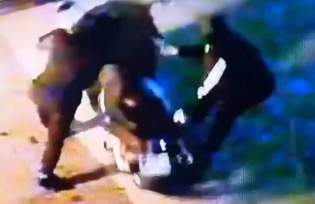 Θεσσαλονίκη: Με γάντια και χειρουργικές μάσκες κλέβουν μηχανί – Βίντεο ντοκουμέντο